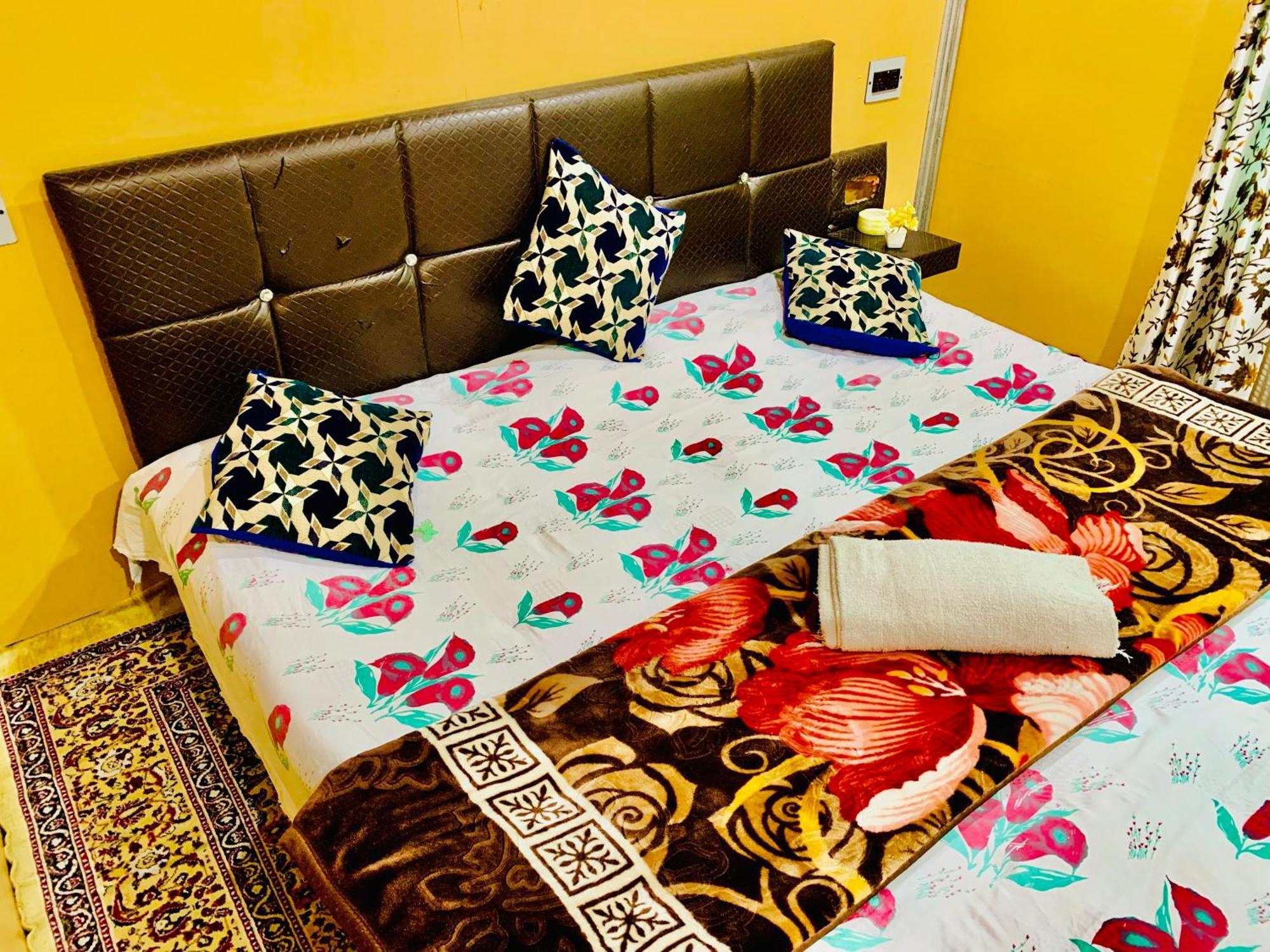 Hotel Farooq Biloo Palace Srīnagar Exterior foto